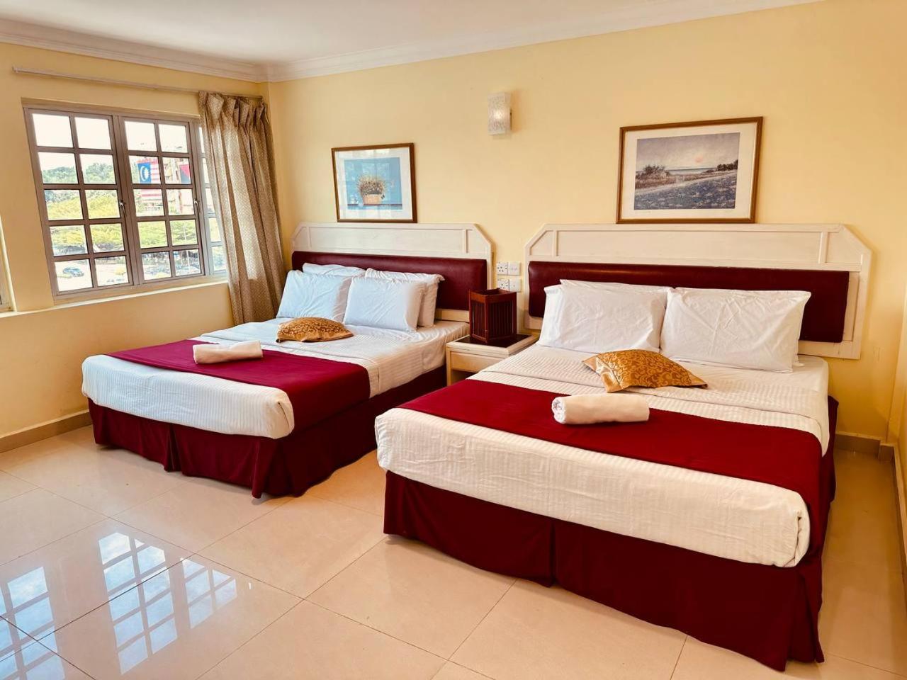 Carlton Hotel Seremban - Next To Terminal Bus Station Esterno foto